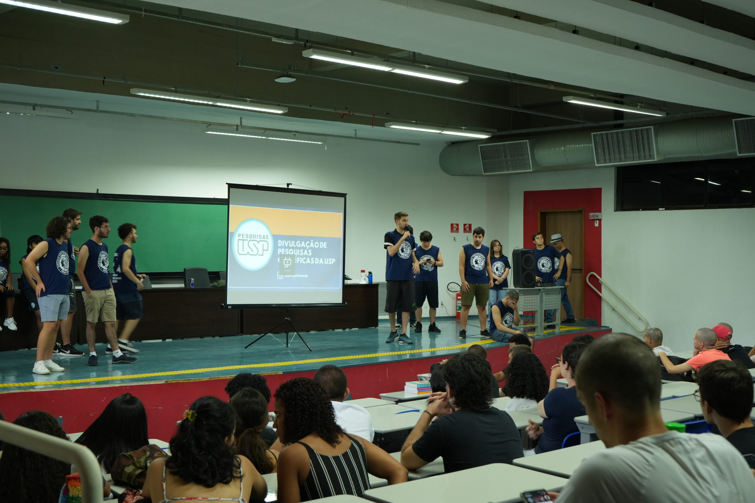 Grêmio Politécnico abre manhã do 5° e último dia da Semana de Recepção da Escola Politécnica com apresentação sobre a entidade, dos coletivos e do Acappolli